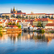 Zamek w Pradze. Czechy są atrakcyjnym kierunkiem dla inwestorów.