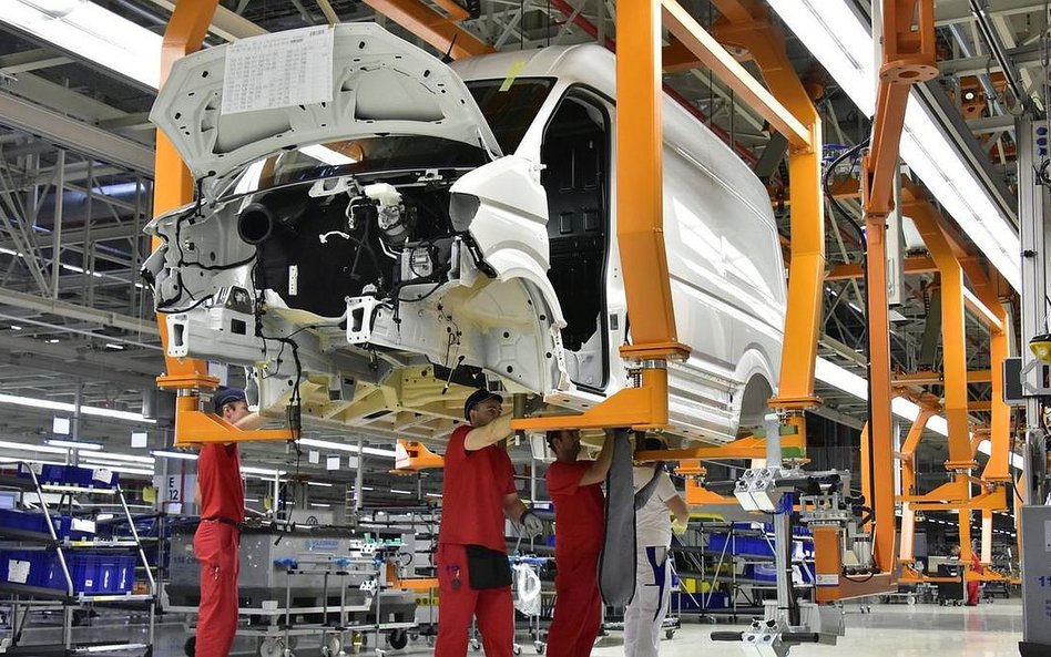 Rekordowe I półrocze w polskim przemyśle motoryzacyjnym. Drugie mocno niepewne