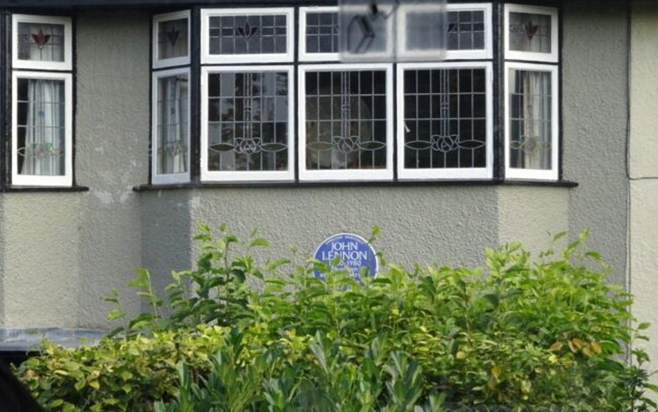 W tym domu przy 251 Menlove Avenue mieszkał John Lennon z ciotką Mimi i wujem Georgem