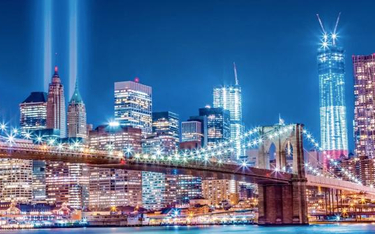Obserwatorzy ataków na wieże WTC myśleli, że to początek końca świata. Gospodarka jednak szybko otrz