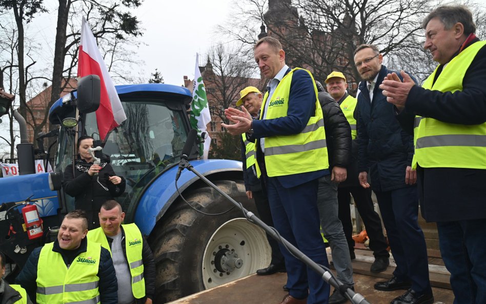 Robert Telus w czasie spotkania z rolnikami