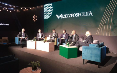 Uczestnicy panelu, który był poświęcony kondycji rynku kapitałowego w Polsce.