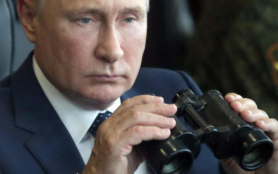 Węgrzy w objęciach Gazpromu na 15 lat. Ukraina oburzona