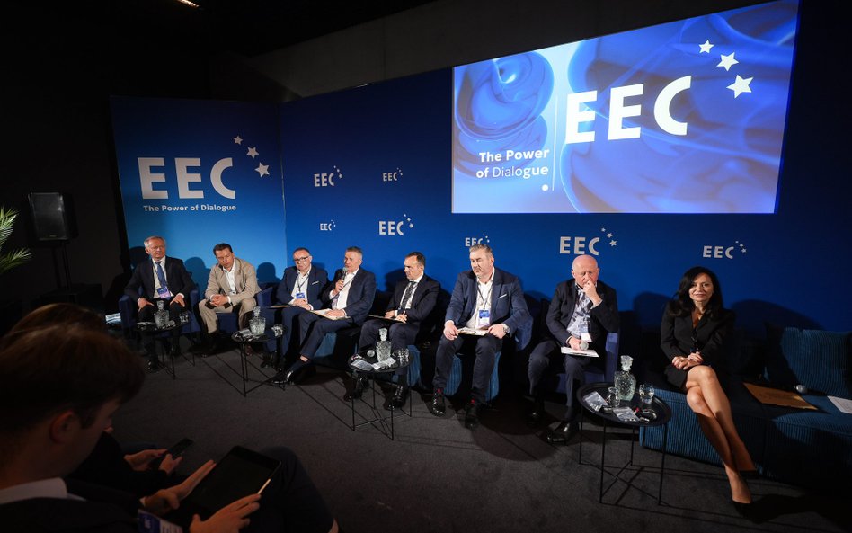 O powodzeniu przejęć i fuzji decydują nie tylko pieniądze – podkreślano podczas dyskusji. Liczą się 