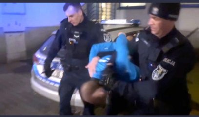 Mężczyzna próbował zgwałcić kobietę na przystanku na warszawskiej Białołęce