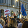 Opozycja protestuje pod Pałacem Prezydenckim