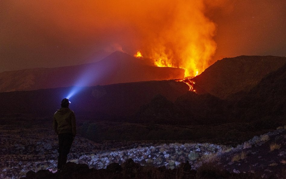 Etna jest aktywna co najmniej od początku lipca