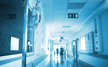 Związek lekarzy: rząd powinien odpowiedzieć za nieumyślne spowodowanie śmierci pacjentów