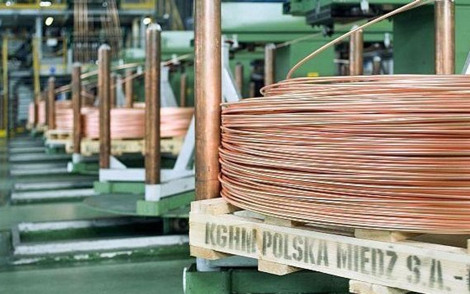KGHM: Poziom długu netto niepokoi analityków