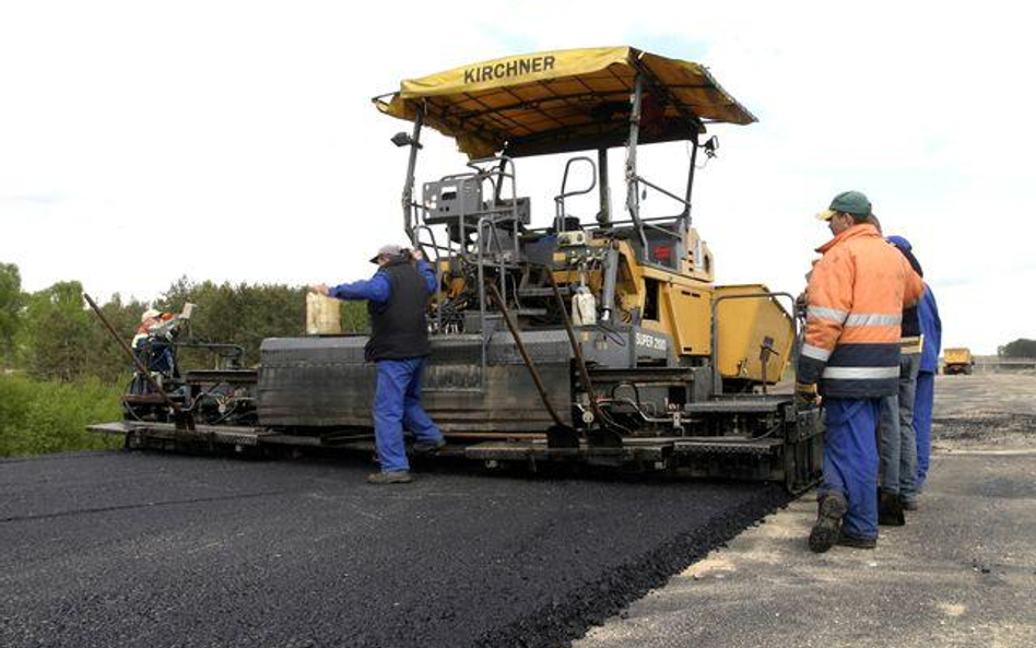 Mniej za budowę autostrady A1