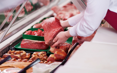 Francja: Weganie napadli na sklep mięsny