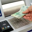 Rośnie liczba samoobsługowych placówek banków bez obsługi kasowej. Dostęp do gotówki zapewniają bank