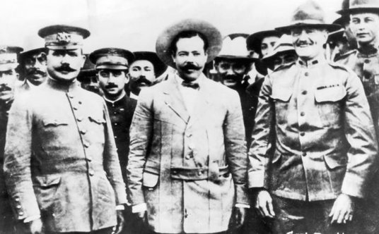 Gen. Obregón, Pancho Villa i amerykański generał John Pershing (ok. 1915 r.)