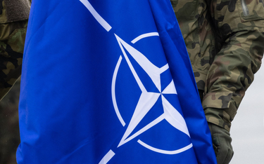 Żołnierze NATO są już na Ukrainie. Hiszpański dziennik potwierdza słowa Sikorskiego