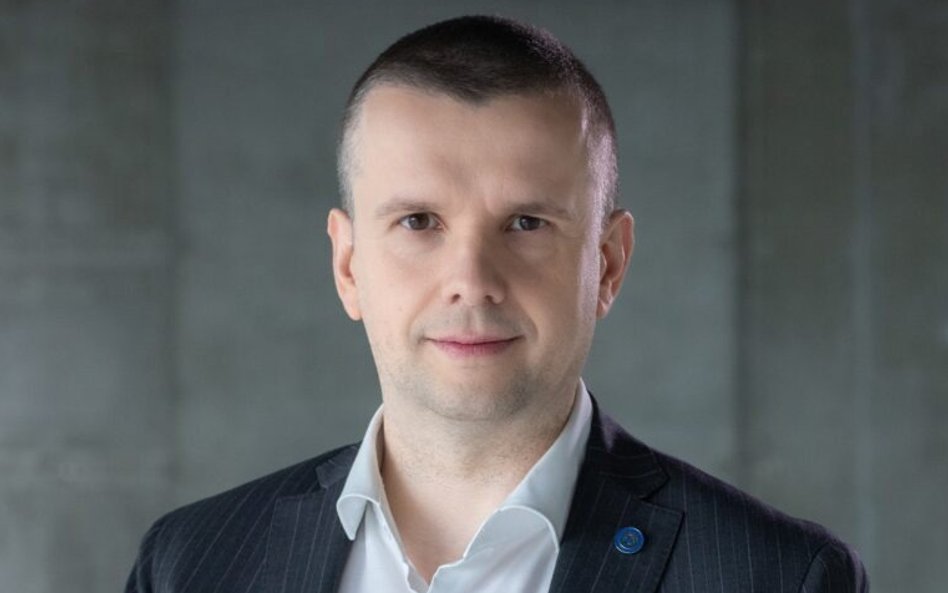 Dyrektywę NIS2 należy wdrożyć jak najszybciej, bez zbędnych naddatków