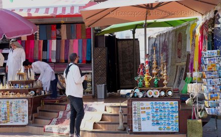 Rzeczywistym źródłem dochodu nie jest tu ropa, a sektor finansowy, strefa wolnocłowa, inwestycje, lu