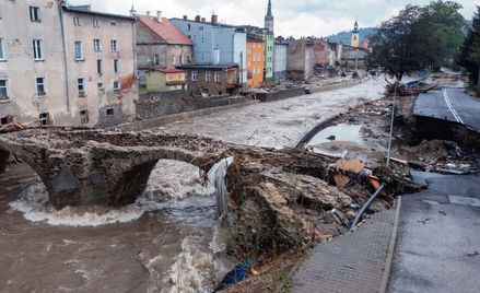 Lądek-Zdrój wciąż wygląda tak jak wtedy, gdy fala powodziowa zrujnowała niżej położone fragmenty mia