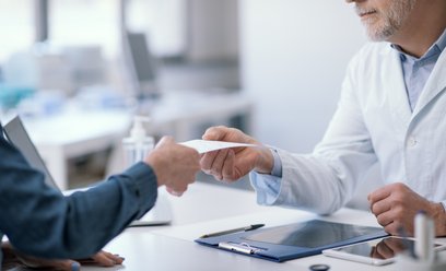 Bogatsi zapłacą więcej na zdrowie? Ekonomiści podzieleni w sprawie nowej składki