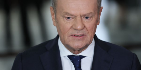 Rośnie liczba przeciwników rządu Donalda Tuska i osób krytycznych wobec Karola Nawrockiego