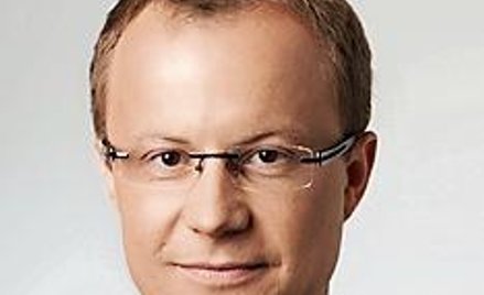Karol Lasocki kieruje praktyką energetyki innowacyjnej i ochrony środowiska w kancelarii prawniczej 