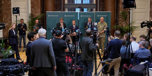 Drony nad Danią. Minister obrony tłumaczy, dlaczego nie zostały strącone