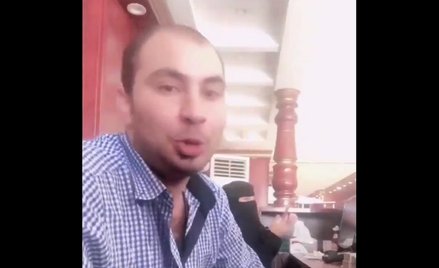 W Arabii Saudyjskiej aresztowano mężczyznę. Jadł z kobietą