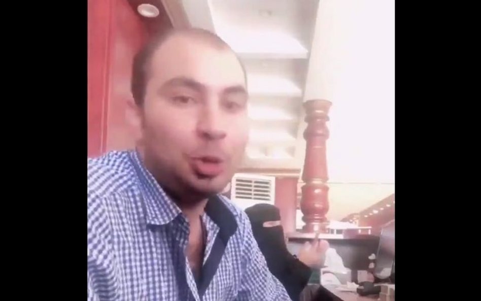 W Arabii Saudyjskiej aresztowano mężczyznę. Jadł z kobietą