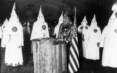 Marsz członków Ku Klux Klany w Chicago, 1920
