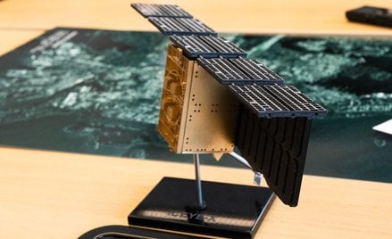 Model satelity SAR czwartej generacji firmy Iceye