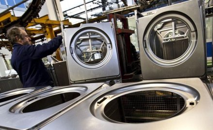 Związkowcy z przenoszonych do Łodzi zakładów ostrzegają Polaków