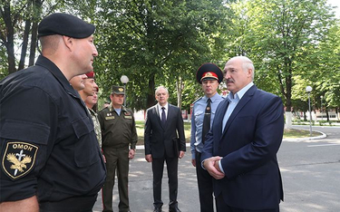 Białoruś: Aleksander Łukaszenko oskarża Rosję o kłamstwo