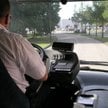Zasady korzystania z przystanków określa rada gminy w uchwale.