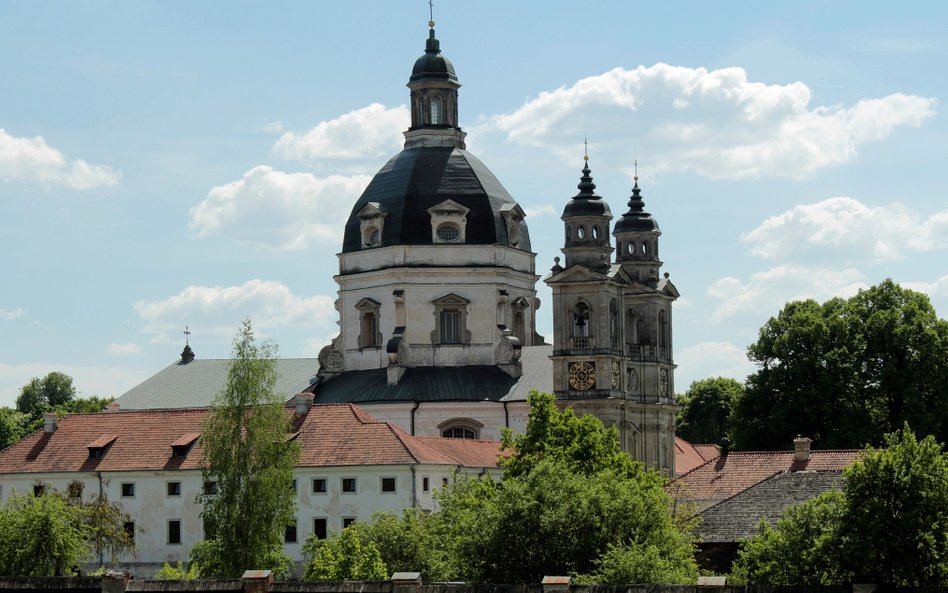 Klasztor w Pożajściu zbudował Krzysztof Zygmunt Pac, kanclerz wielki litewski.