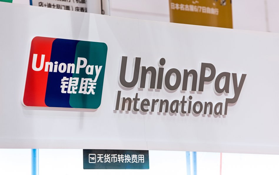 Rosjanie odcięci od UnionPay, panika wśród klientów