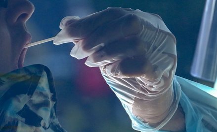 PILNE Nowy rekord zakażeń. 52 osoby nie żyją