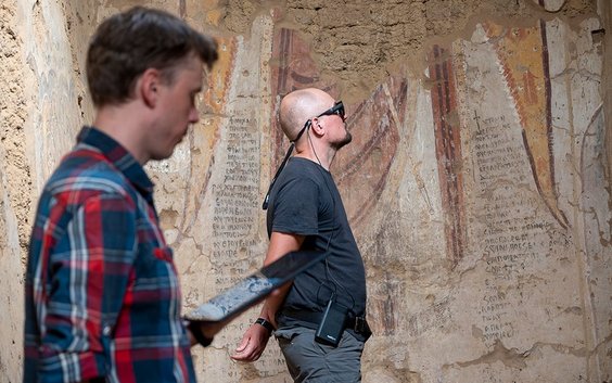 Eye-tracking w badaniach średniowiecznych malowideł nubijskich w Starej Dongoli w Sudanie. Możliwość