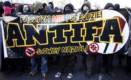 Policja prowadzi działania mające uniemożliwić rozruchy, jakie miały miejsce rok temu. O spokojny pr