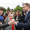 Duda wyszedł z kawą do warszawiaków