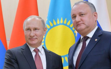 Władimir Putin i Igor Dodon podczas grudniowego szczytu WNP