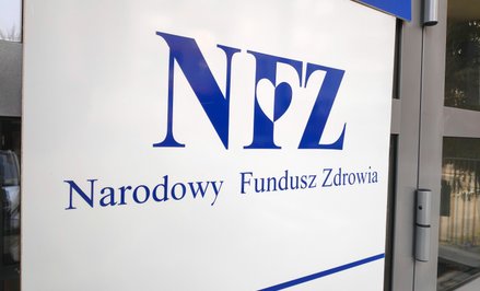 NFZ wciąż nie wypłacił szpitalom pieniędzy za nadwykonania za 2025 r.