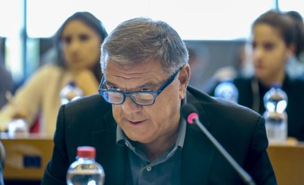 W centrum korupcyjnej siatki miał być Pier Antonio Panzeri (na zdjęciu), były włoski eurodeputowany,