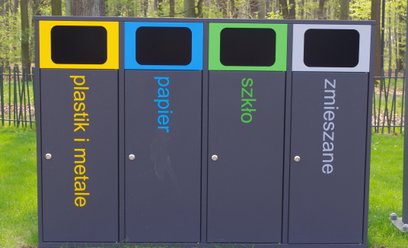 W Polsce obowiązuje segregacja z podziałem na 5 pojemników (odpady resztkowe, biodegradowalne, metal