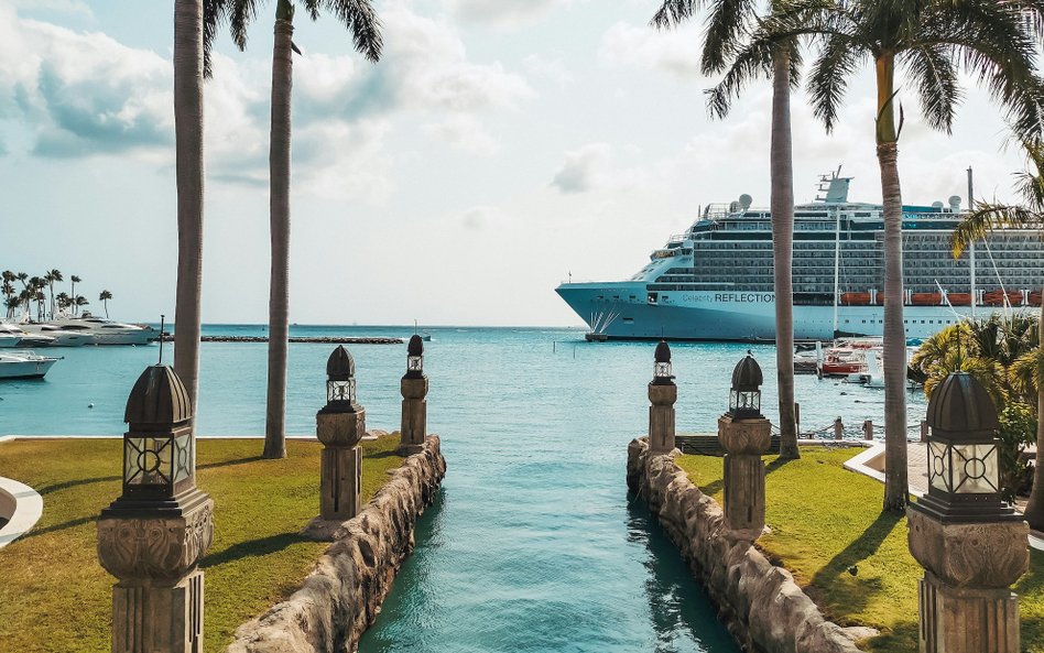 Ok. 90 procent biorących w badaniu zamożnych ankietowanych odbyło podróż luksusowym statkiem wyciecz