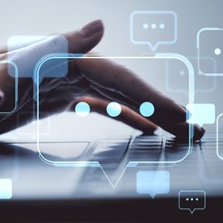 Sławomir Wikariak: Kto odpowiada za brzydkie napisy w WC?