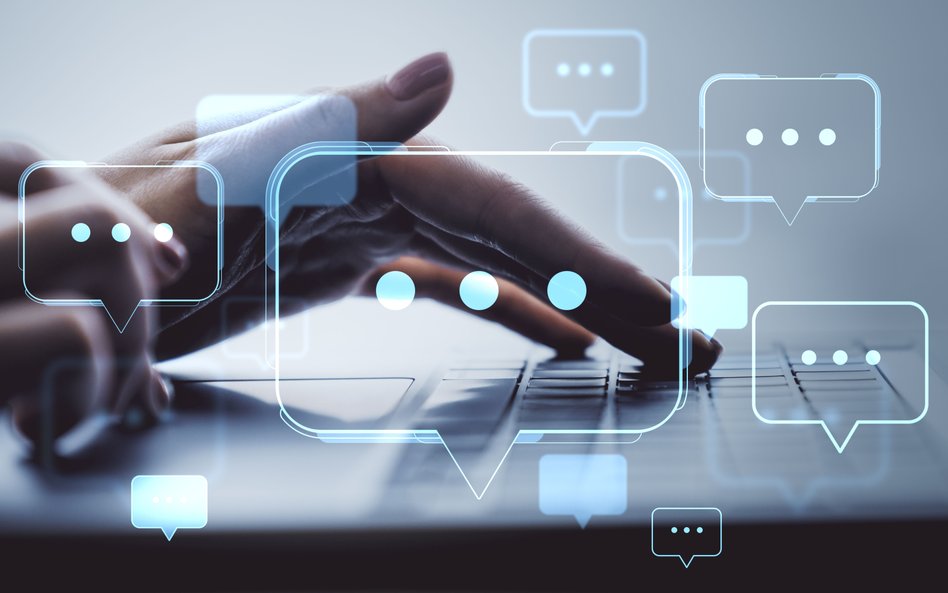 Sławomir Wikariak: Kto odpowiada za brzydkie napisy w WC?