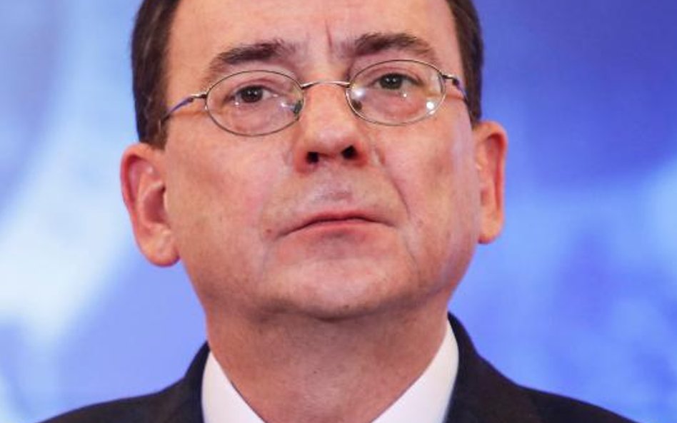 Mariusz Kamiński, koordynator służb spec. 23,5 (-3,5); 46,6 (-0,7)