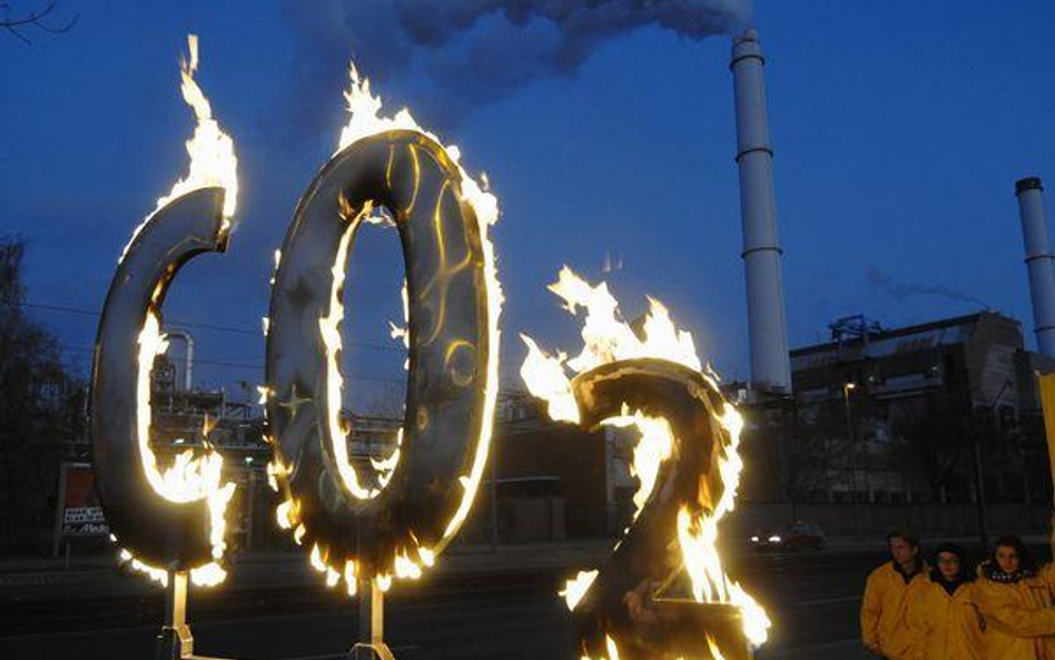 Rządy UE nie chcą redukcji emisji CO2 o 30 proc.