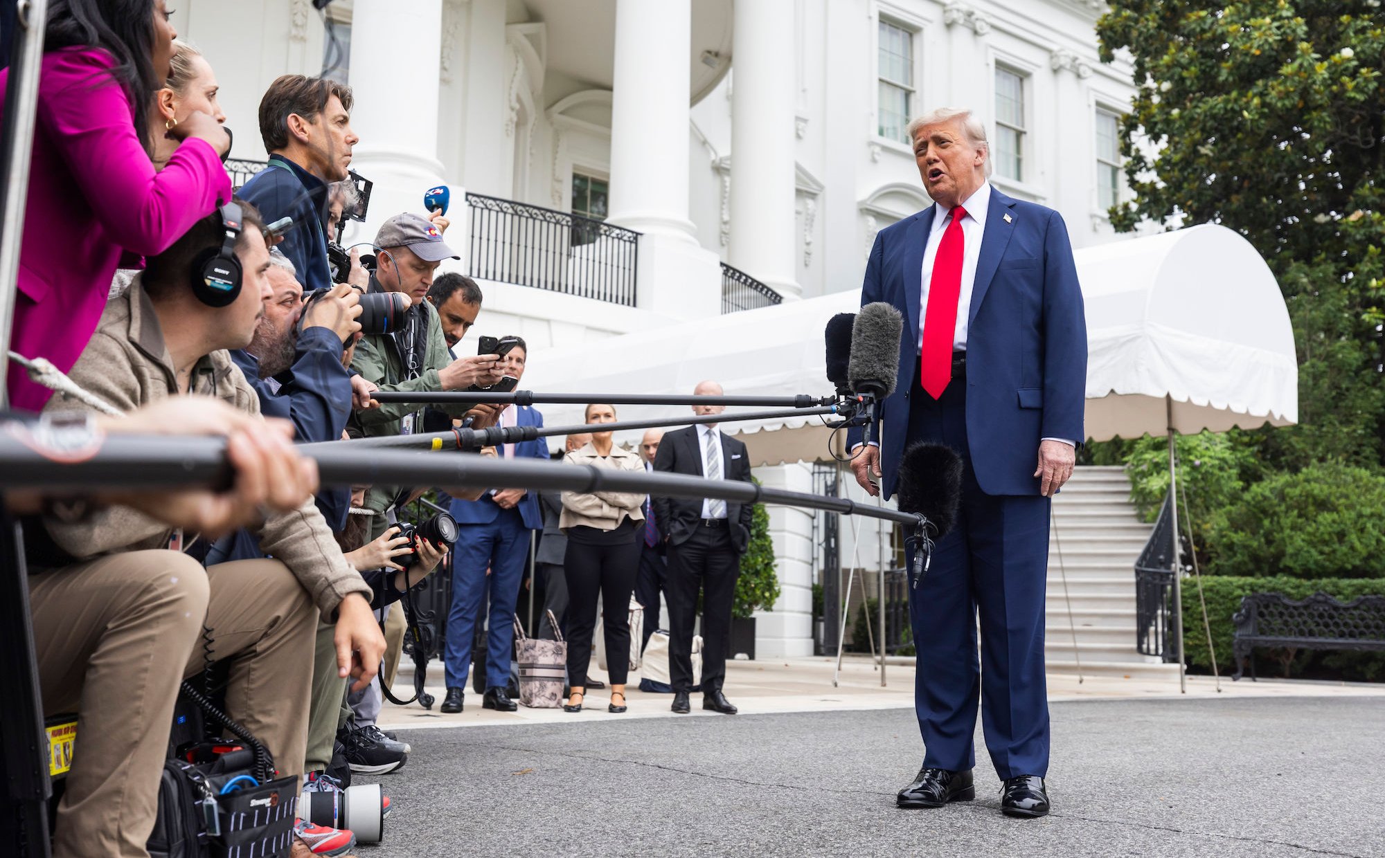 Trump uderza w politykę klimatyczną Bidena. „To prezent dla trucicieli”
