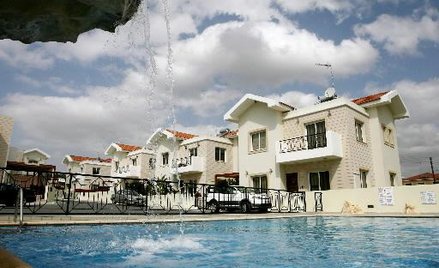 Cypr występuje o pomoc