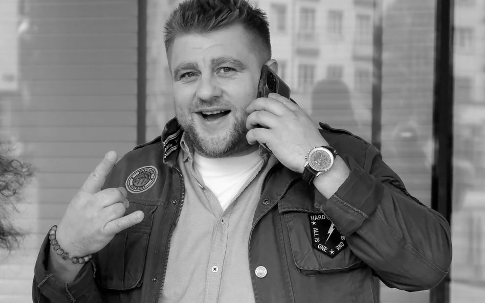Tomasz Jakubiak po nagraniu programu w telewizji, fotografia z października 2022 r.
